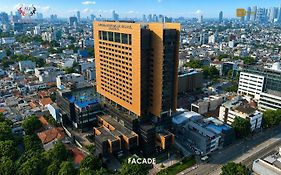 โรงแรมเมอร์ลินน์ จันดรา